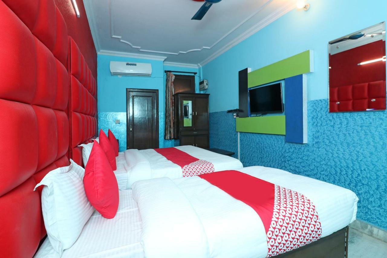 Oyo 29304 Hotel Pooja Yamunānagar Esterno foto