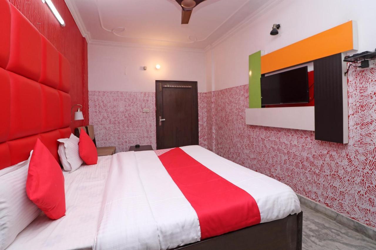 Oyo 29304 Hotel Pooja Yamunānagar Esterno foto